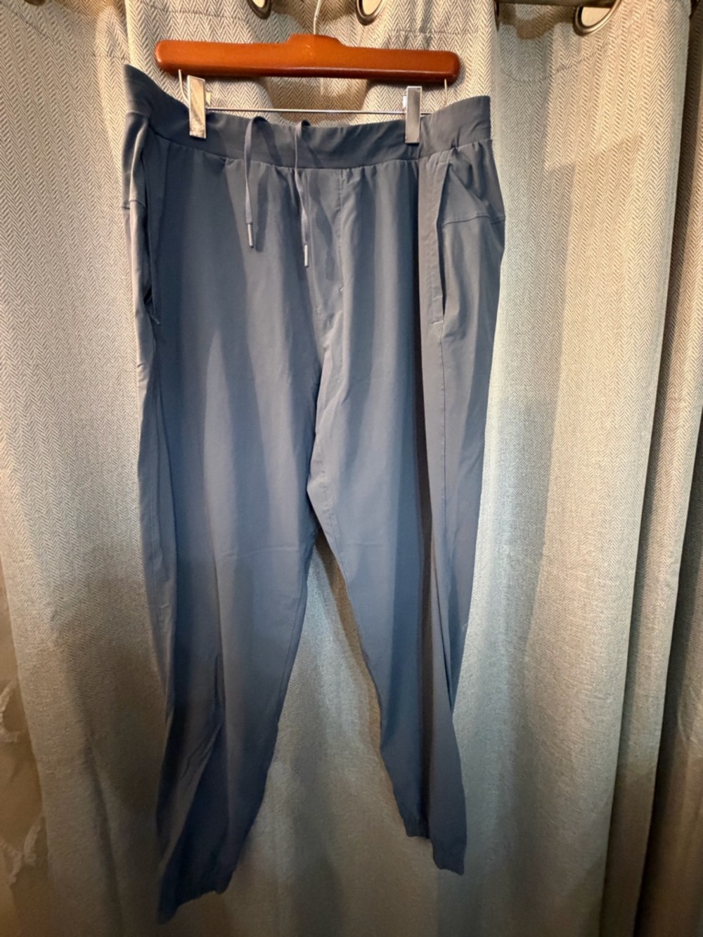 lululemon athletica Men's Slate Blue Surge Jogger Pants